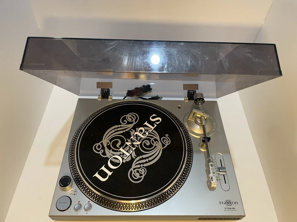 Stanton STR8-30 Professional Turntable Vinyl Record Player 120-240V - Image 3 of 4