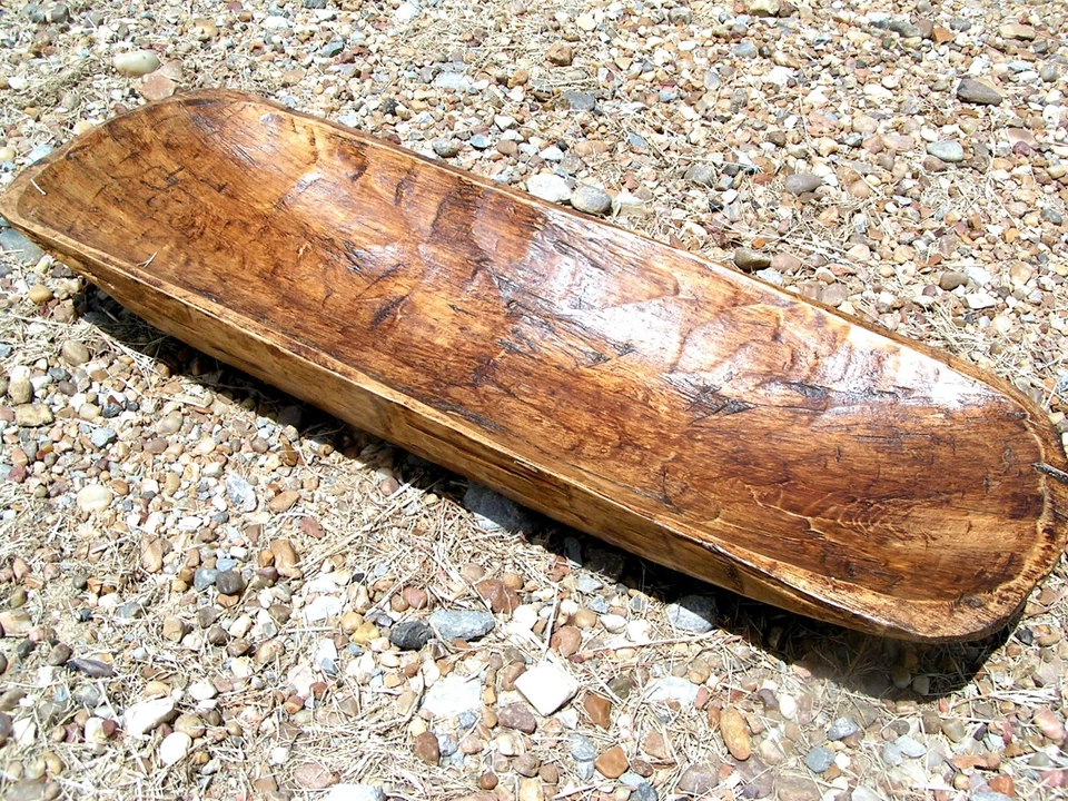 Hand Carved Wooden Dough Bowl Bread Trencher, distressed, 2945 - Image 3 of 4