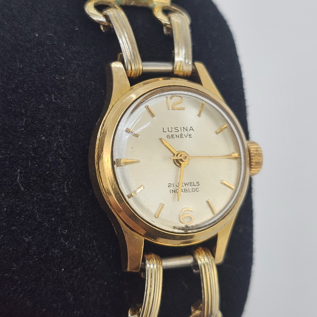 VTG Lusina Geneve 20MM Wind Up Women display picture 1