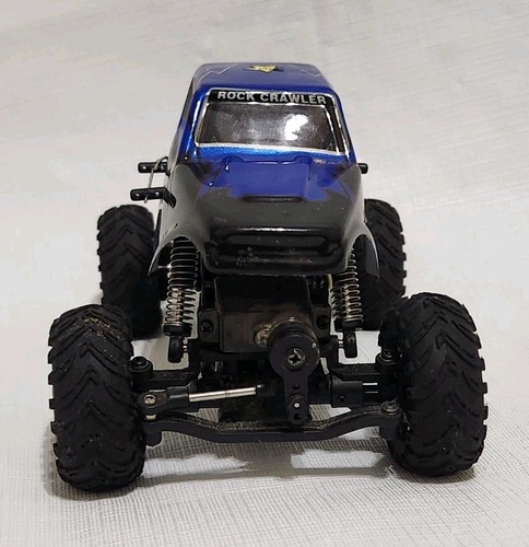 Redcat SUMO-CRAWLER-BL Electric Blue 1/24 Scale RC - Picture 5 of 7