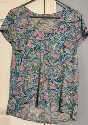 Lilly Pulitzer Etta  V-Neck Pelican Pink Off The Scales 