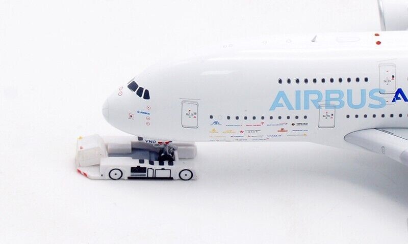 航空機・ヘリコプター Aviation 1:400 AIRBUS A380 F-WWDD A380-861 AIRBUS INDUSTRIE REG: F-WWDD - AVIATION 400 AV4220