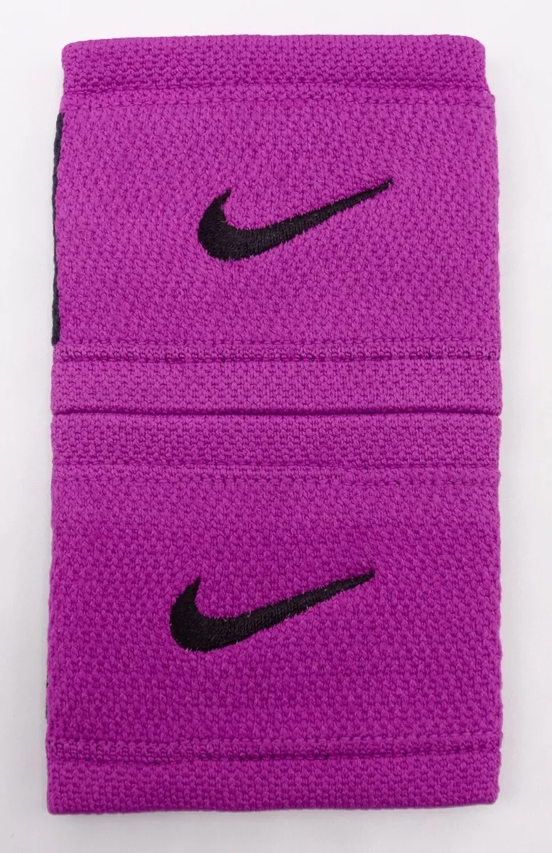 Nike dri cheap fit stealth wristbands