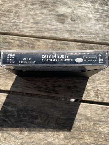 Vintage Cats in Boots Kicked & Klawed CASSETTE 1989 EMI - Picture 2 of 5