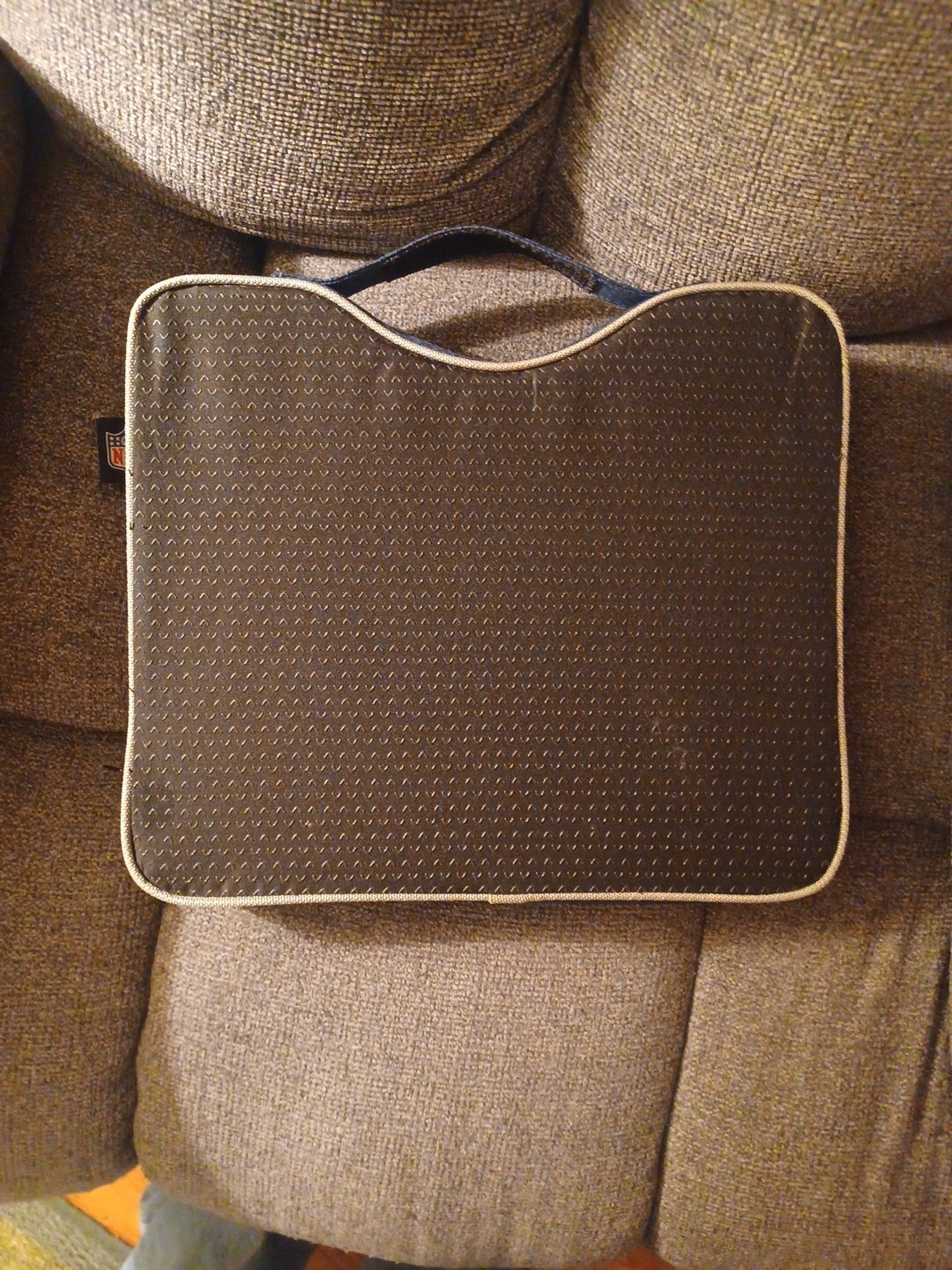 Picture 2 of 6