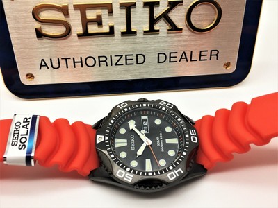 SEIKO MEN'S V158-0AE0 SOLAR 200M DIVERS \
