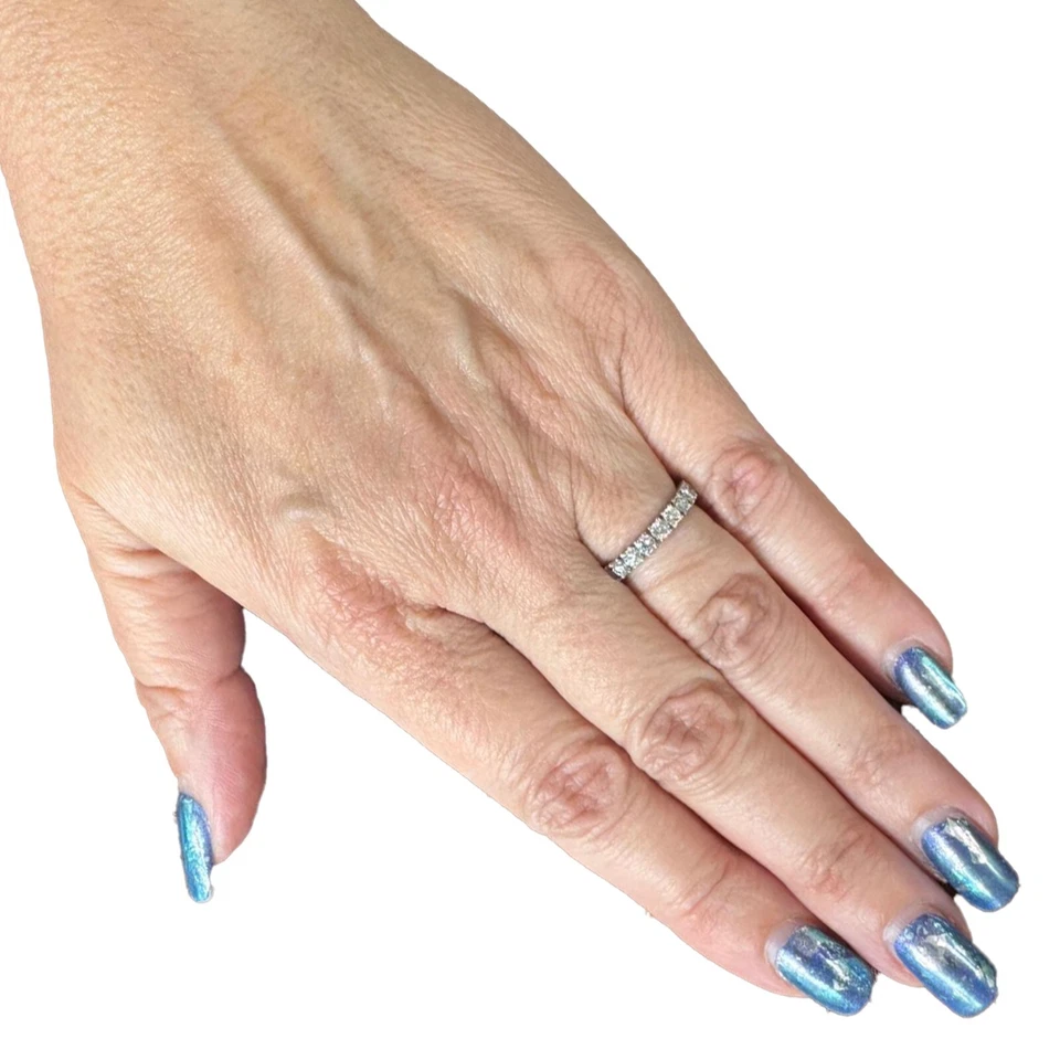 Banda de eternidad de diamantes Cartier de Entincelle de 1,50 quilates Foto 2 de 4