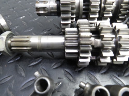 03 KAWASAKI KX 125 KX125 MOTOR TRANSMISIÓN EJE ENGRANAJES ¡¡BONITO!! 13127-1293 - Imagen 10 de 18