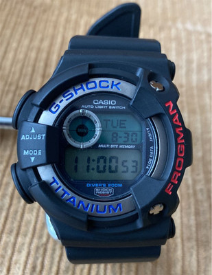 【連休セール！】超レア！美品！G-SHOCK FROGMAN DW-9900MD s-l400.jpg