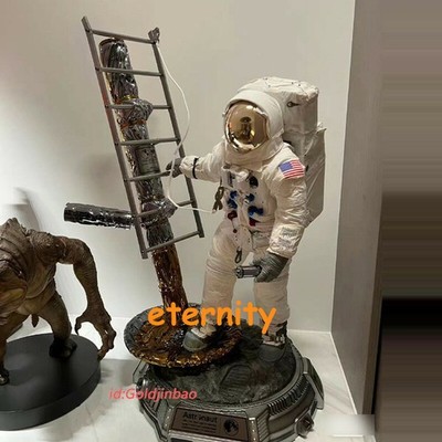 Blitzway Studio Astronaut 1/4 Scale Resin Model 2.0 Statue BW-SS-21101 IN STOCK