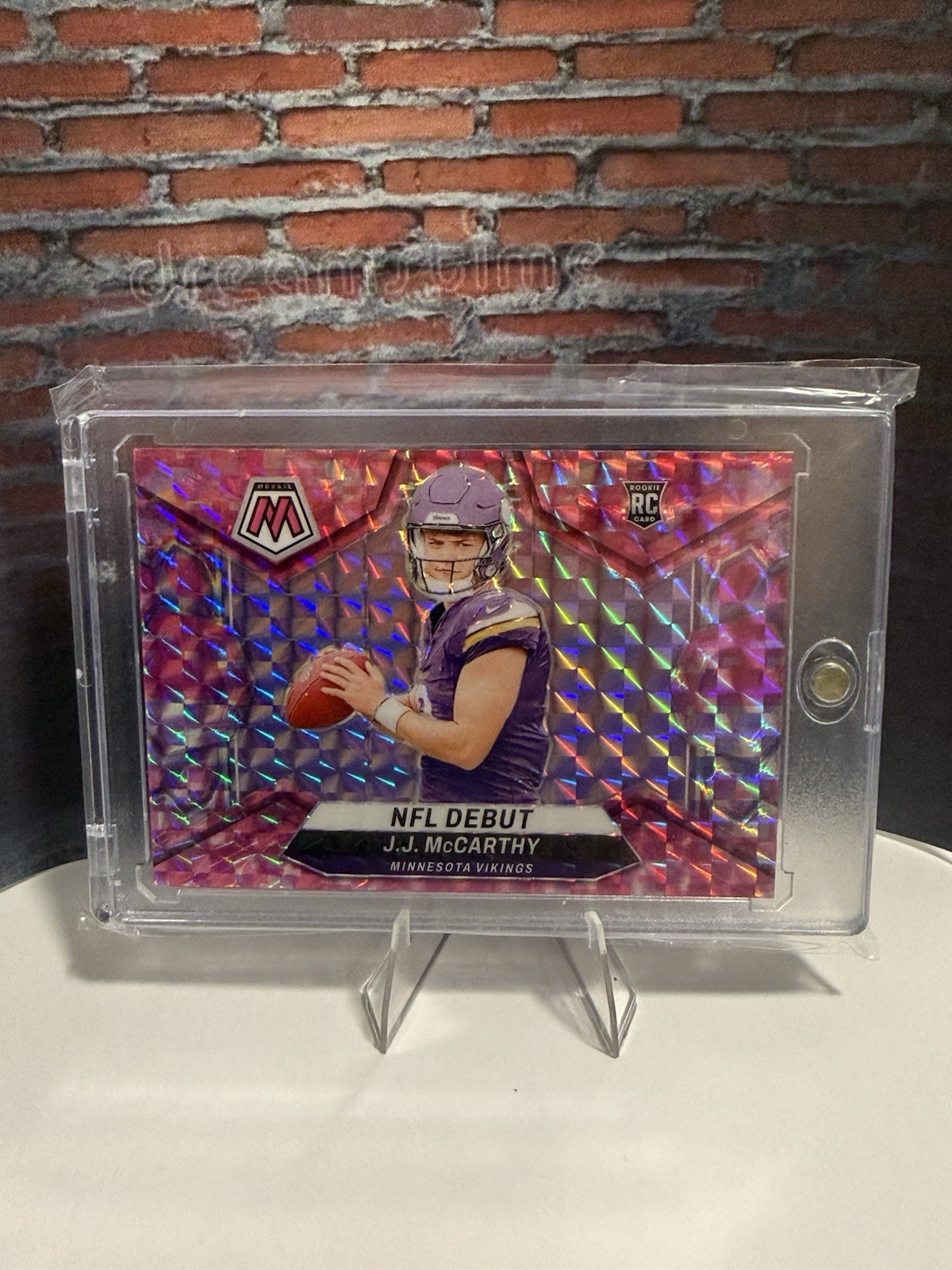 2024 Panini Mosaic - NFL Debut J.J. McCarthy #275 Camo Pink Mosaic Prizm (RC)