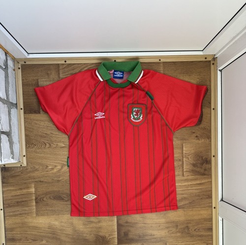 SIZE L Large WALES 1994-1996 HOME FOOTBALL SHIRT JERSEY UMBRO