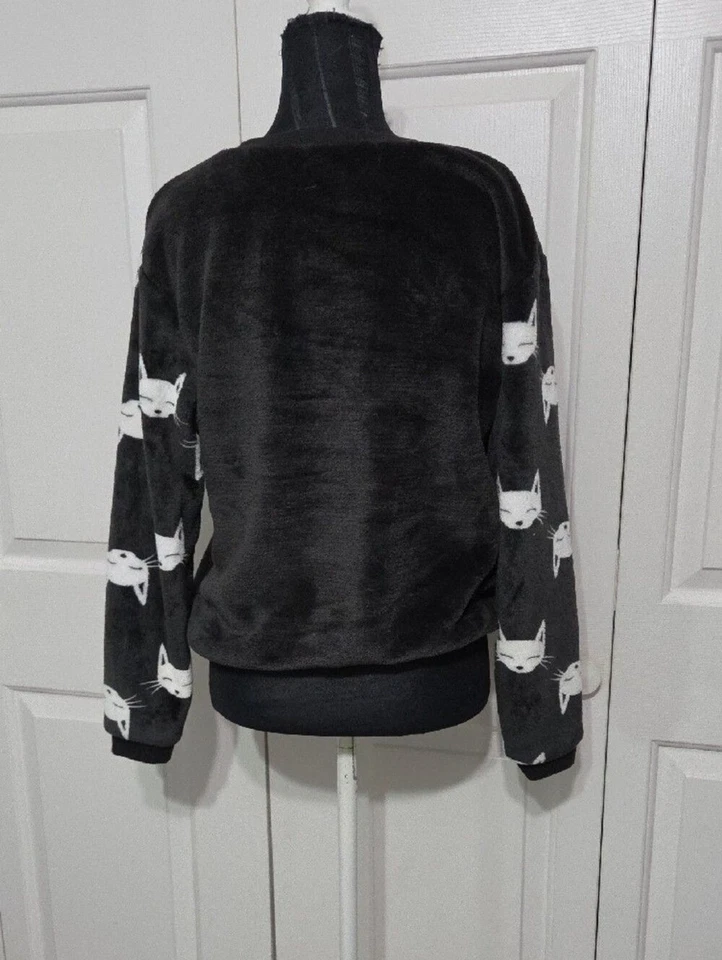 Wound Up Black Plush Crewneck Sweatshirt with Silver Cat Graphic - Image 3 of 4