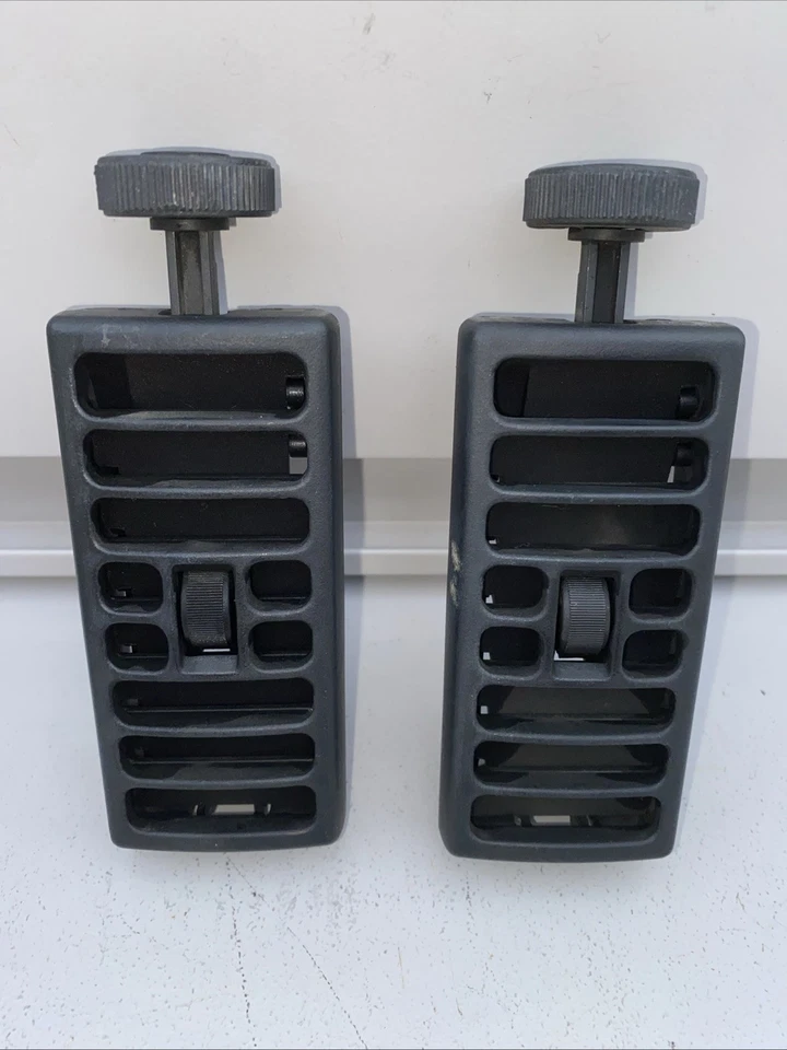 Пара черных центральных вентиляционных отверстий для приборной панели переменного тока для Chevy Impala Caprice 1994 1995 1996 годов выпуска 94 95 96 от оригинального производителя - Изображение 2 из 4