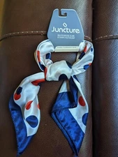 Pretty Juncture Small Scarf silk. New without Tags.