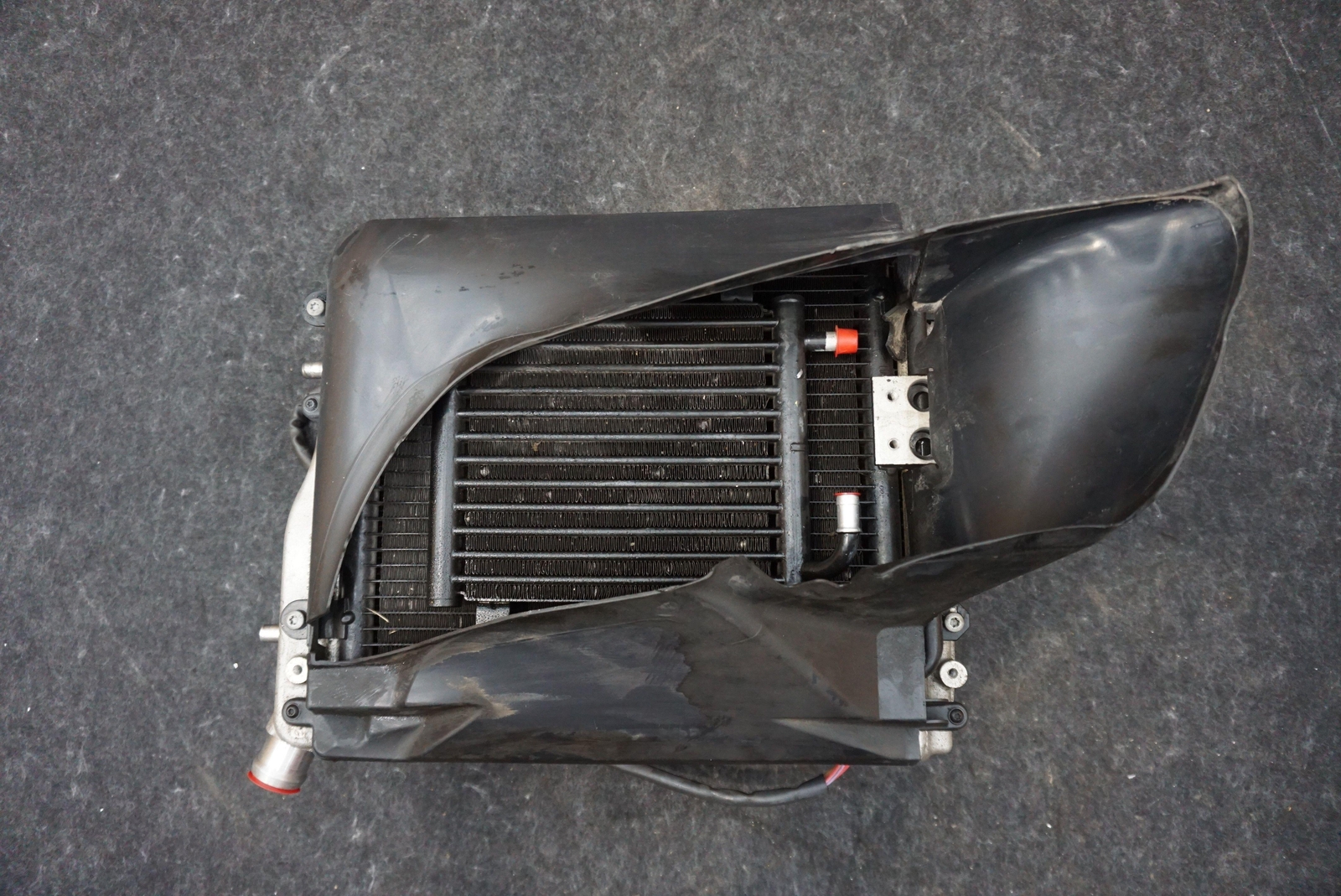 Front Left Side Electric Radiator Fan A/C Condenser 420121252A Audi R8 Type 42