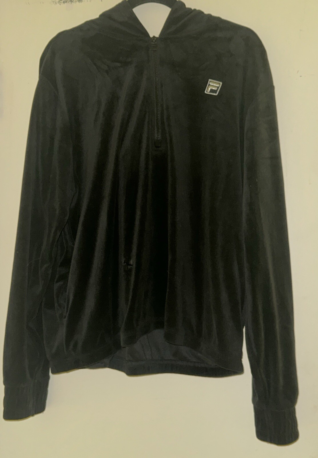 Felpa donna nera con cappuccio e zip in velluto Fila