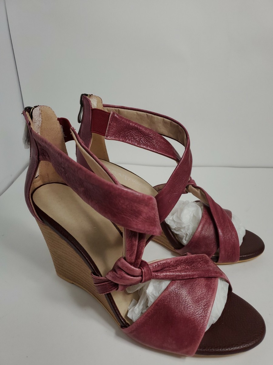 True woman Purple Leather Strap wedge flat Sandal