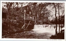 Postcard SHOP SCENE Norwalk Connecticut CT s/20 AM0984