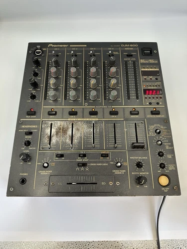 Pioneer DJM-600 4 Channel Dj Mixer SPARES OR REPAIRS