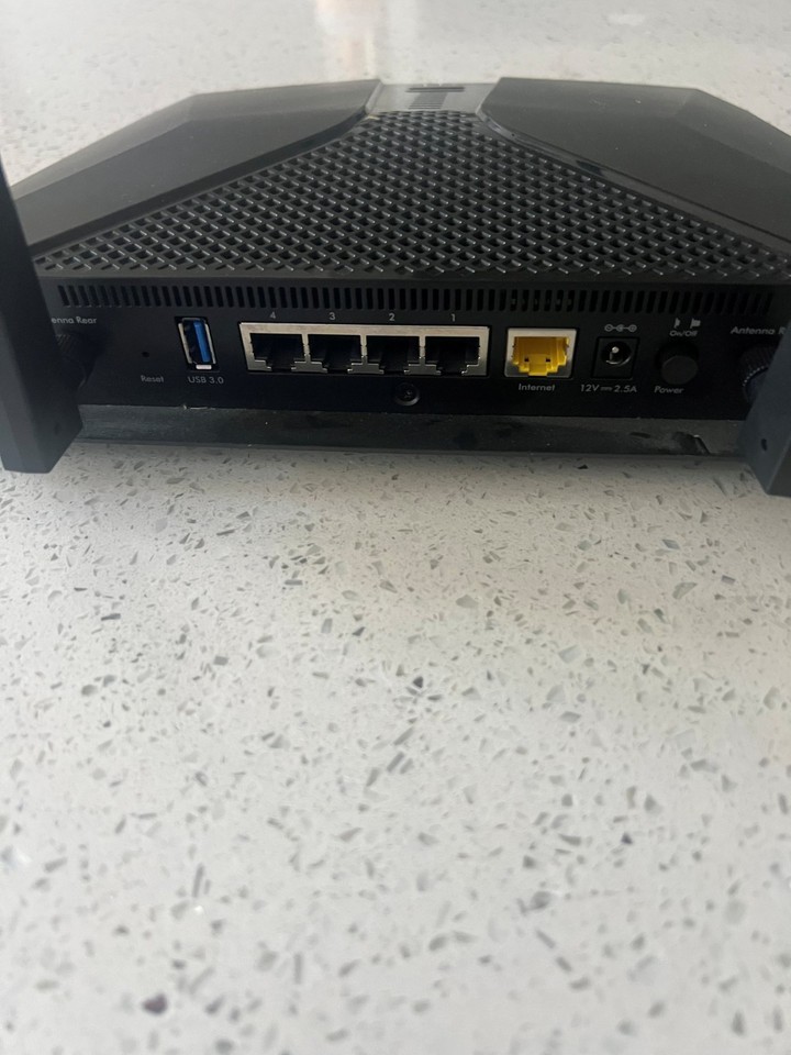 NETGEAR Nighthawk AX6 AX4300 RAX45 Dual-Band Wi-Fi 6 Router ...