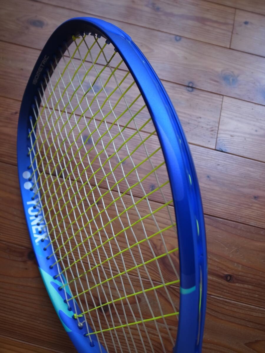 Yonex EZONE 100 2025 G2 Tennis Racket Used Scratch Blue