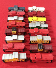 HO Scale Vintage Lot of 16 Train Cars Assorted Brands Types Cars Lot 20