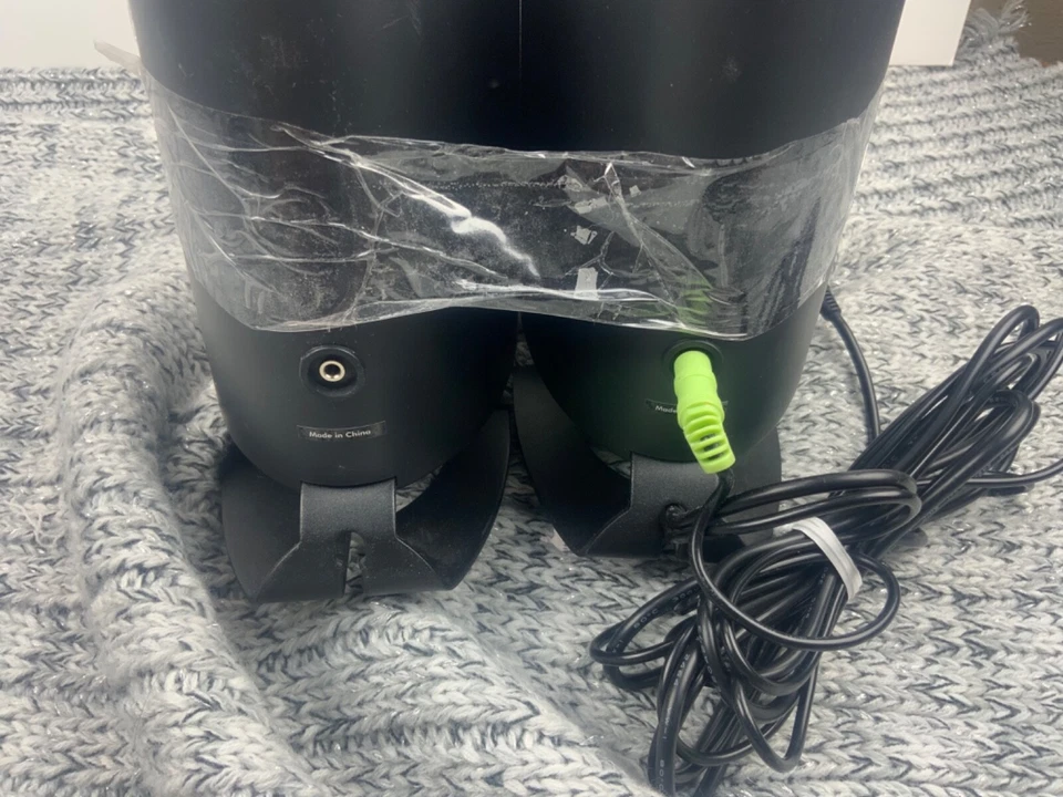 Klipsch ProMedia THX Computer Speakers Satellites Only - Image 2 of 2