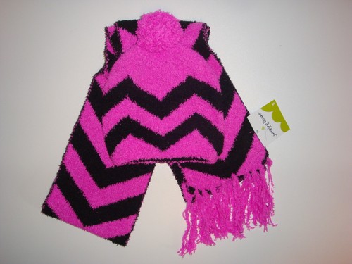 2 Piece Hat And Scarf Set ~ Purple Chevron Pattern ~ Size M/L ~ New With Tags - Picture 3 of 7