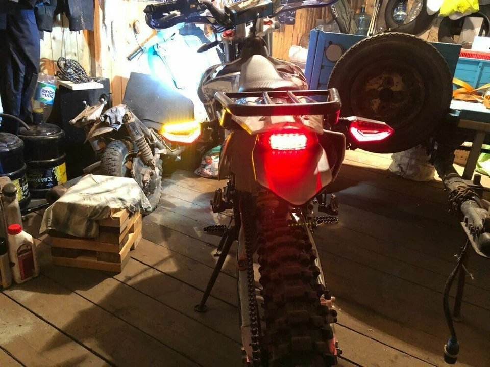 Luz LED de señal de giro de freno de guardabarros trasero para Yamaha YZ250F 2009-2017 WR250F Foto 4 de 4