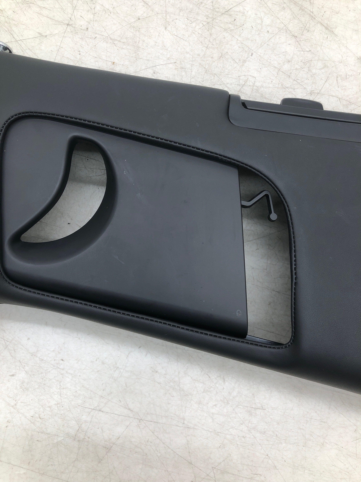 2016-2020 BENTLEY BENTATGA OEM RIGHT UPPER B PILLAR TRIM COVER PANEL 36A867240C