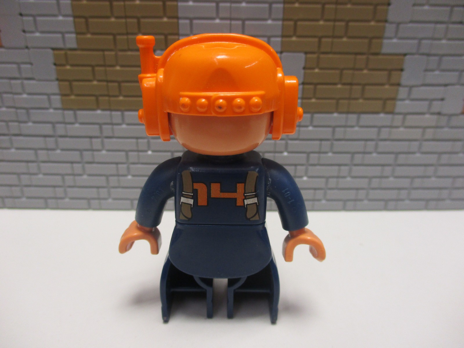 (Q13/77) Lego Duplo Figure Man Police Fire Station Airport Construction ...