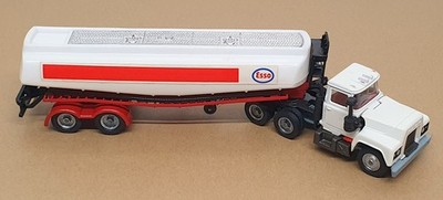 Corgi Original Diecast 1152 - Mack Truck Gloster Saro Artic Petrol