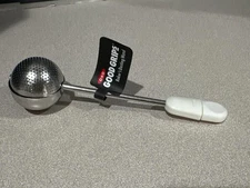 OXO Good Grips Baker’s Dusting Wand for Sugar, Flour and Spices, Stainless Steel