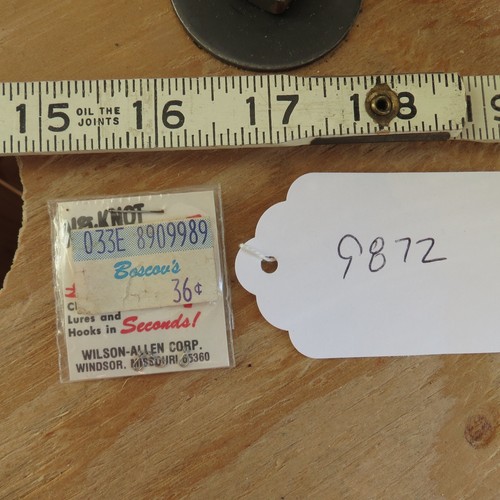 Vintage No-Knot Fas-Snap Windsor Mo. for fishing lure or hook (lot#9872)