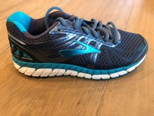 brooks ariel 16 size 9