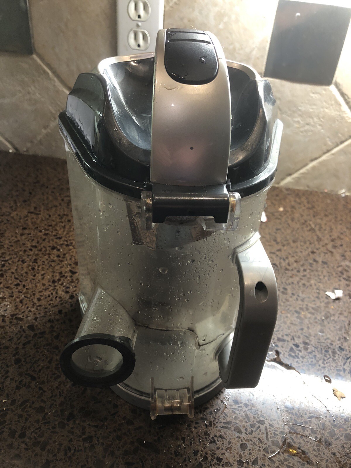 🍌 Shark Navigator LiftAway UV540 Upright Vacuum Cleaner Dust Bin