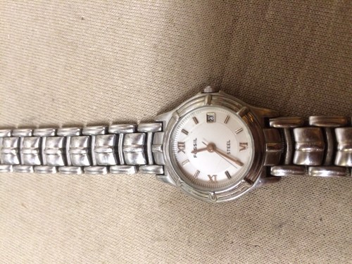 Ladies Nordstrom Fossil Watch With Date 