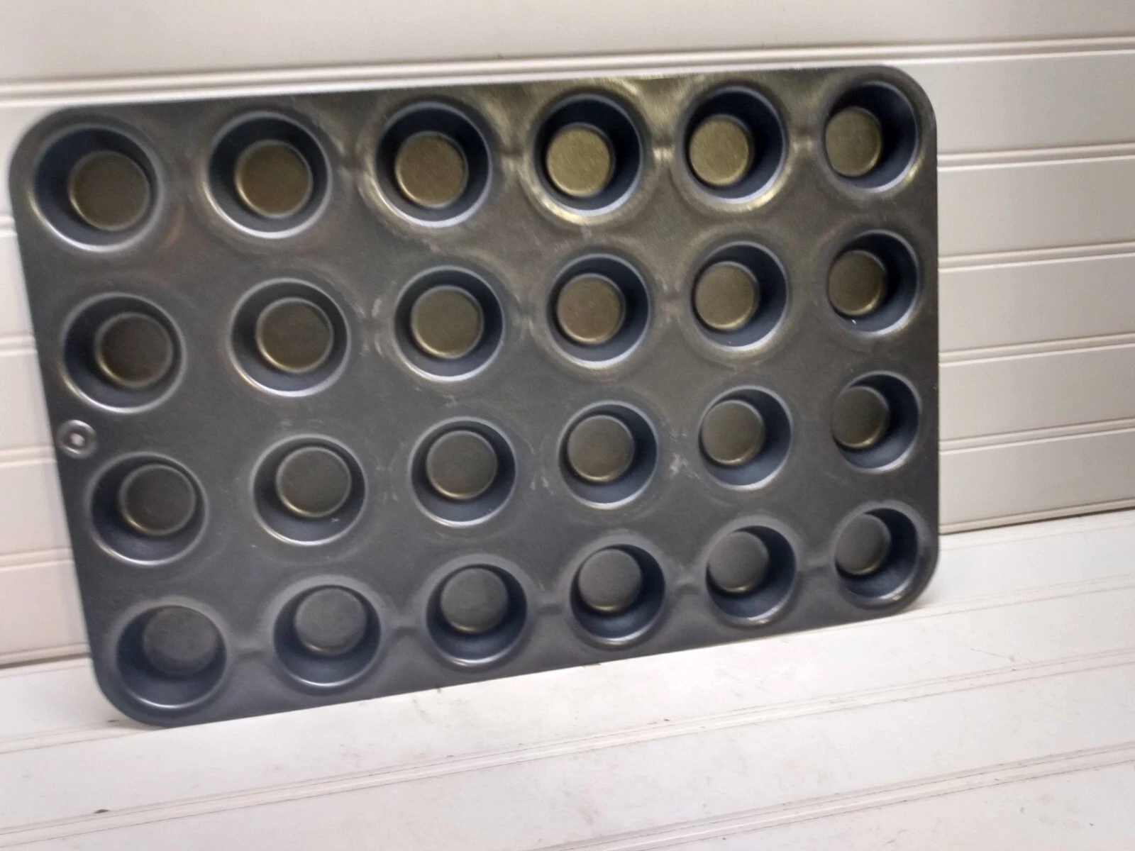 Pampered Chef Baking Aluminum Nonstick 24-Well Mini Muffin Pan Cupcake Tin 12x16