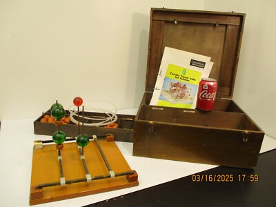 IONIC MODEL KIT, VINTAGE CHEMISTRY BY CATLIN {ATOMIC / MOLECULAR MODELS}