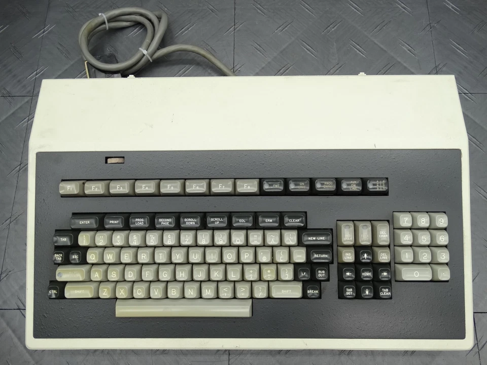 线性键老式键盘大型机Clicky终端罕见 — 第 3/4 张图片