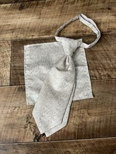 Plastron mit Einstecktuch (Hochzeit)