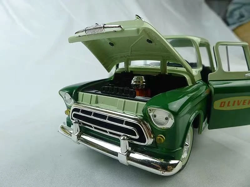 Speccast 1/25 Scale Pickup Die Cast Metal ,Oliver - Image 4 of 4