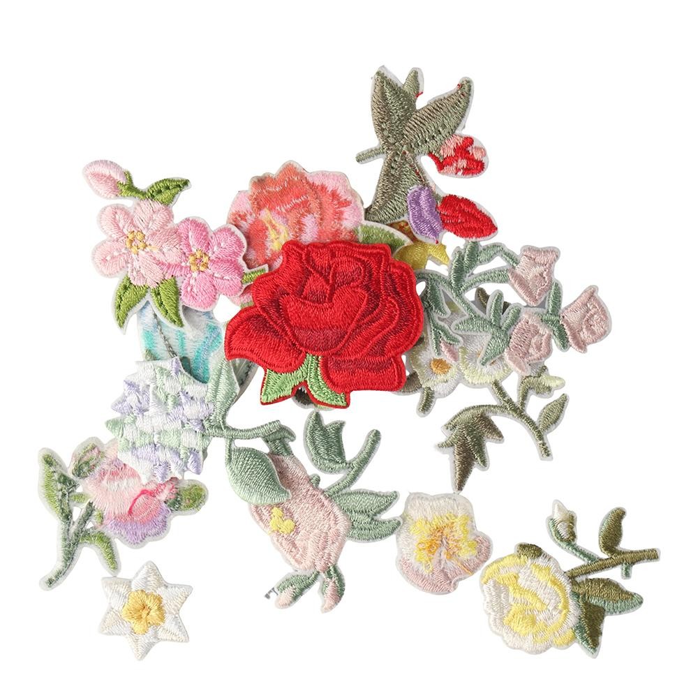 APL Mini Fiori Mini Fiori 15 Fantasie Patch Ricamate Cuci su Patch Cappello