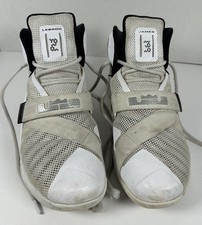 Nike Lebron Soldier 9 IX Tenis Zapatos Negro Blanco 749498-100 Hombres Talla 8.5