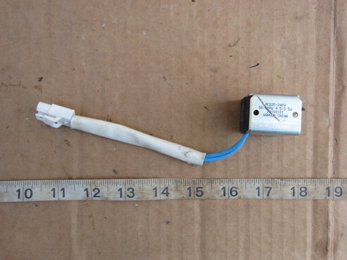 Sanhua 20100101 17041102 3.5W 240V Solenoid Valve Coil, Used