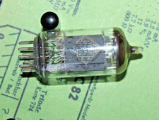 ECC82 /  12AU7  TELEFUNKEN DIAMOND SMOOTH PLATES - BERLINER CODE:B5000827