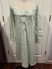 Women Long Sleeve White w/Green Flowers Nightgown button front 3XL 42"L x26"W