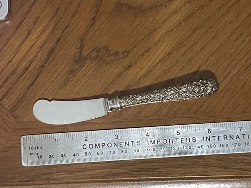 Vintage S KIRK & SON Sterling Silver REPOUSSE Hollow Handle BUTTER KNIFE Paddle