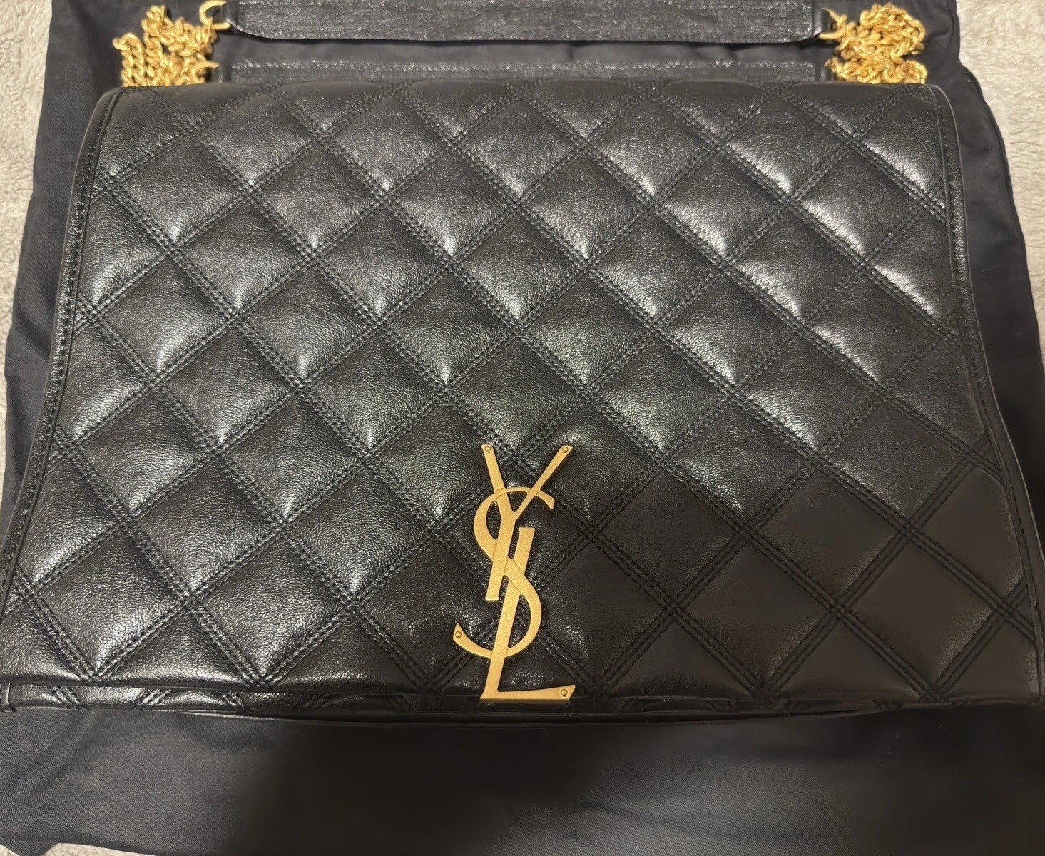 Borsa a tracolla trapuntata YSL Saint Laurent Becky in pelle di agnello nera